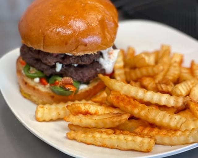 Hamburger (Single 6oz).